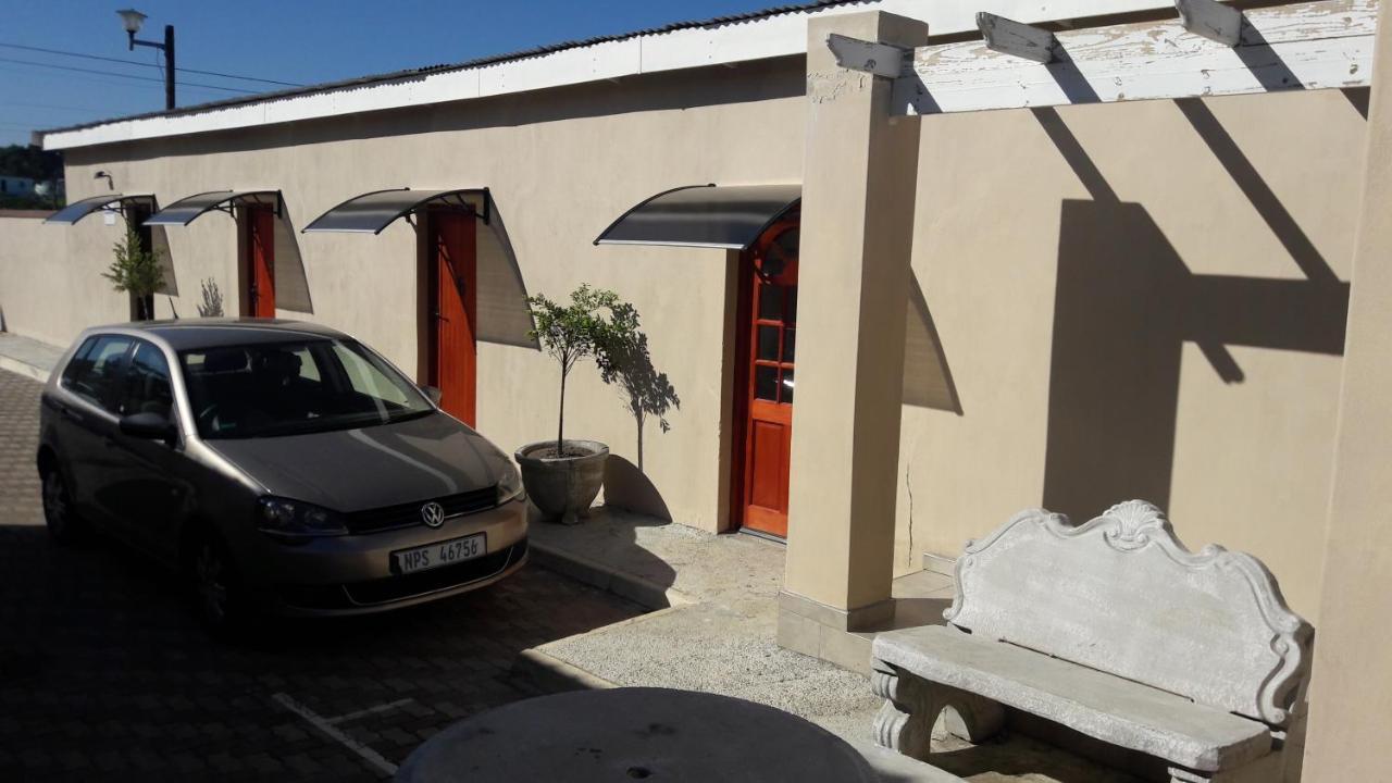 Emampingeni Lodge Bizana Bagian luar foto