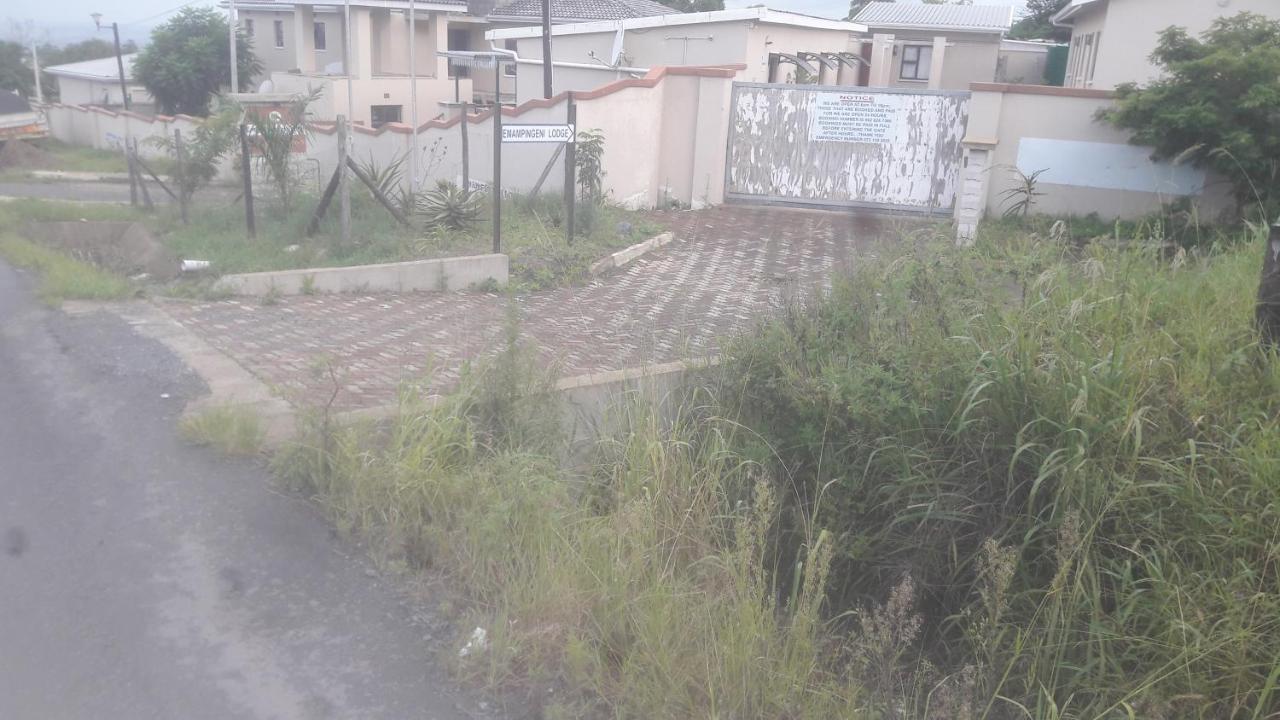 Emampingeni Lodge Bizana Bagian luar foto